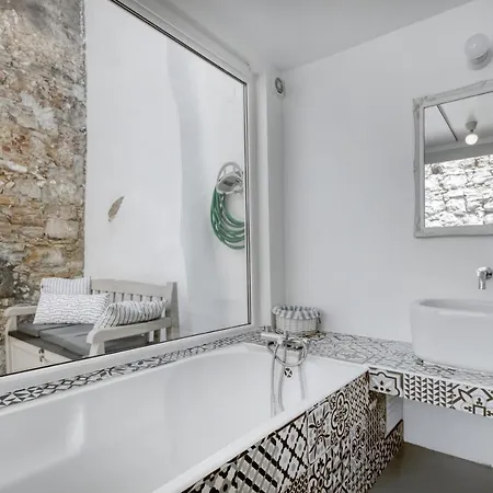 2x Com Pátio, Em Frente *